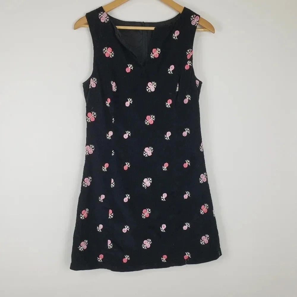 Helen Wang New York Embroidered Shift Dress